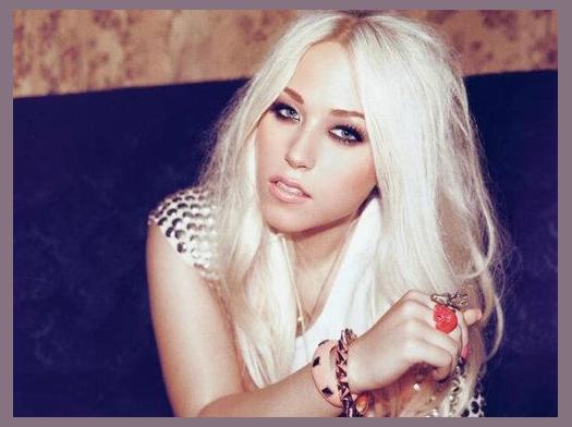 Amelia Lily